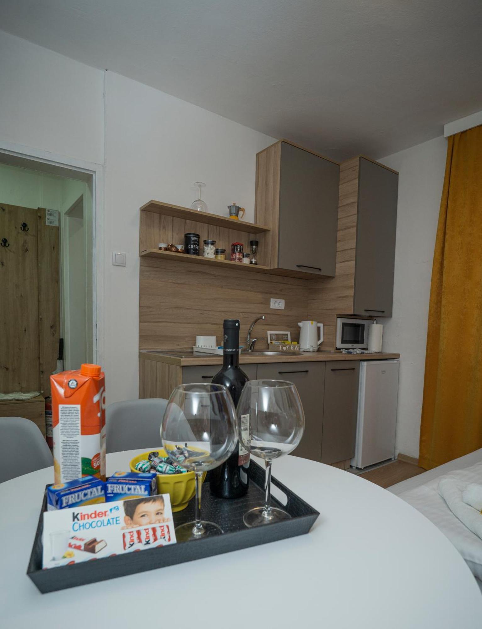 Inaya Apartman Free Parking Sarajevo Exterior foto